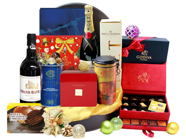 Christmas Gift Hamper - Christmas Luxury Classic Wine And Chocolate Gift Hamper M32 - L0142322B Photo